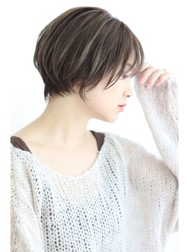 ヘアリゾート ラグーン(hair+resort lagoon) 【lagoon田辺佳菜】くびれショート×ハイライトアッシュベージュ