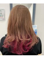 デューポイント 各務原鵜沼店 おしゃれなピンクのアクセント！