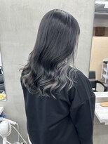 アンバー(UMBER)&nbsp;グレー　インナーカラー