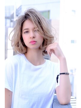 シャメル(Chamel) ハイトーンベージュカラー◇ブリーチあり