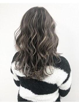 アオアクア バイ グルグル 小岩店(ao akua by GULGUL) グレーベージュ コントラスト グレージュ×ミルクティー 小岩