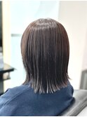 【切りっぱなしボブ　グレージュミディアム】