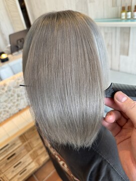 ラグーン(LAGOON) ブリーチ/ハイトーンカラー/ホワイトシルバー