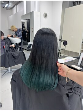 アライブ ハラジュク(ALIVE harajuku) 【ALIVE yu-ki 自然な繋がりのグラデーションカラー】