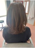 レイヤーカット、グレージュカラー