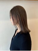 乾かすだけでキマる髪/切りっぱなしミディアムボブグレージュ