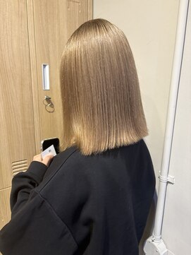 ローレンジウ(LOREN JU) 名駅/名古屋駅/学割U24/レイヤーカット/オージュア/ダブルカラー