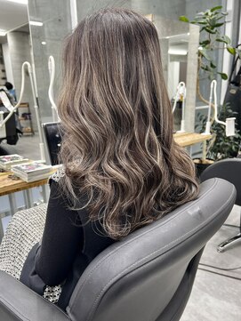 ウェーリング(Welring) ハイライト　デザインカラー　フェイスフレーミング