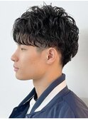ナチュラルパーマ 束感スタイリング メンズカジュアル