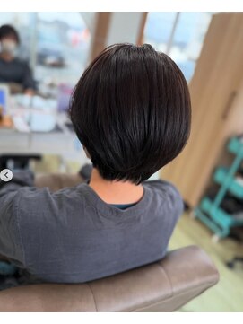 ヘアアトリエ ナイン(hair atelier nine) ヘッドスパ/チェリーレッド/ハイレイヤーウルフ/髪質改善/福島市