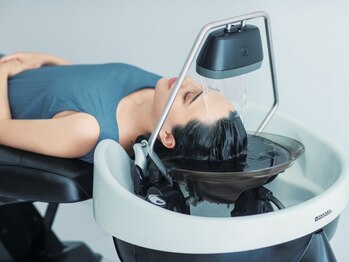 ソルビア(solvia)の写真/話題の頭浸浴でリラックス効果◎溜まった頭皮汚れをスッキリ除去×血行促進で、心身ともに解き放たれる…*