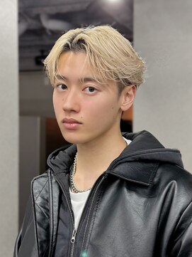 スラッシュ(SLASH) フェザーショート/センターパート/韓国/姫路