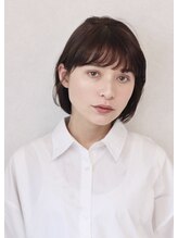 アンビエンテ(ambiente)&nbsp;大人女性ショートボブ　顔まわりレイヤー　30代40代50代