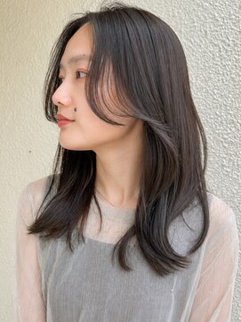 トレス(TRESS) セミロング オリーブ 毛流れ 前髪 透明感 赤み消し 表参道