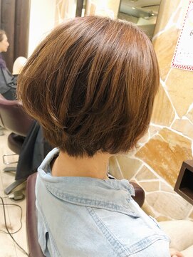 ビューティークラブジェイ アルパーク前店(Beauty club.J) ショートボブ、オレンジカラー