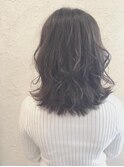 アッシュグレー