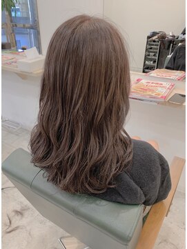 カキーン(cakeen) ゆるふわ無造作ウェーブ柔らかシルキーベージュ20代30代40代