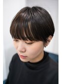 【WAKU】ハイライトと黒髪とショートヘア 斜めバング