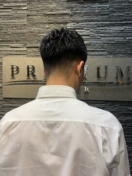プレミアムバーバー 目黒店(PREMIUM BARBER produce by HIRO GINZA) ナチュラルフェード〈目黒〉〈理容室〉