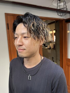 ヘアーラボ ハチ(HAIR LABO HACHI) スパイラルパーマ