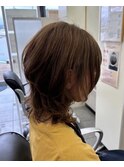 ミディアムパーマスタイル