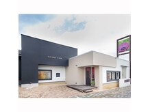 店前にも駐車場あります。