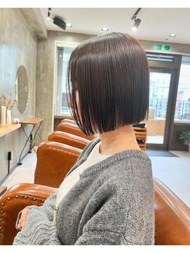 ノエル ヘアー アトリエ(Noele hair atelier) 【20代、30代おすすめ】切りっぱなしあごラインショートボブ☆