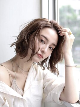 ワンコンセプト(ONE CONCEPT) ゆる巻で差をつけたかきあげスタイル