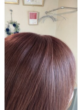 パンプキン(PUMPKIN) ピンクベージュ艶ストレート白髪ぼかし