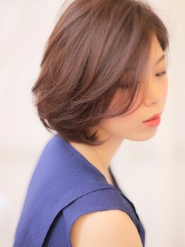 毎月の白髪染めやフルカラーの繰り返し…。ゴワつき・傷み諦めていませんか？ヘアケア次第でもっと美髪へ！