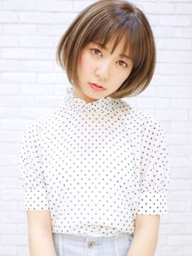 ミーティア バイ クアトロ(Meteor By QUATRO) ナチュラルショートボブ