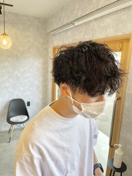 エン(enn) メンズスパイラルパーマ