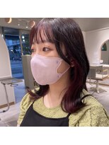 ムーム(Momb)&nbsp;インナーカラーとくびれイヤー