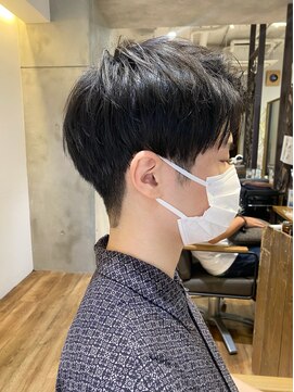 ヘアリゾート粋 新宿三丁目本店 《前地 麻衣》スーツにも合う爽やかツーブロモテヘア