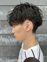 ヒュイル バイ ニアウ(Hwyl by Niau)&nbsp;メンズマッシュパーマ波巻スパイラルパーマニュアンスパーマ