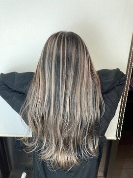 アイズ 本厚木(AIZU) 大人バレイヤージュ