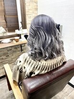 アトリエナガノ(atelier nagano)&nbsp;ニュアンスカラー/センターパート/ツヤ髪スタイル/ブルージュ