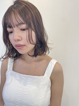 ミリ 北千住(millit) イルミナカラー