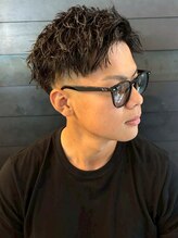 ディスイズバーバーセカンド(THIS IS BARBER 2nd) ツイスパ サイドパート フェードカット ツーブロック