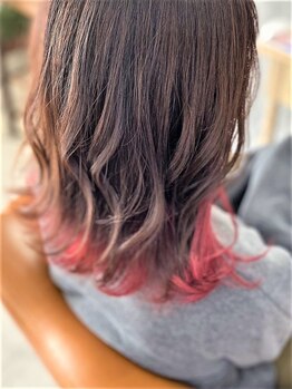 ヘアサロン リュッカ(Lycka)の写真/【大分森町】ナチュラルな透明感カラーが人気◎最旬カラーもLyckaで叶う♪インナーカラー/バレイヤージュ
