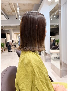 シュク 高円寺(SYUK) SYUK kazu 【高円寺 顔まわりカット 髪質改善 ハイライト 】