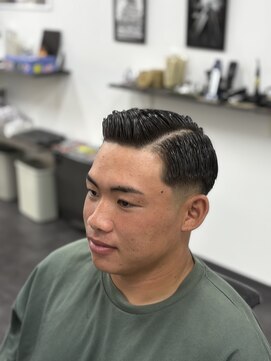 クリッパーズ 七三分けフェード