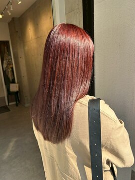 ロッカヘアエジェ(ROCCA hair eje.) 深みレッド×透明感ストレートデザインカラー