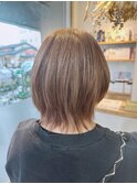 ミルクティーベージュ