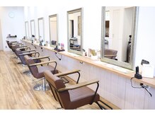 可愛い店内、落ち着いたＢＧＭ【泉中央/ショート/白髪染め】