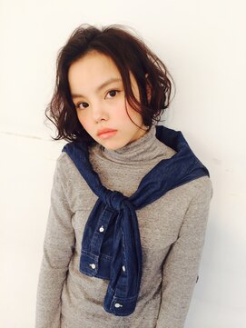 アクアオモテサンドウ(ACQUA omotesando) 黒髪くせ毛風ボブ[世良綾花]