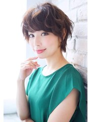 イメチェン40代・大人女子・フワフワ大人可愛いショートボブ