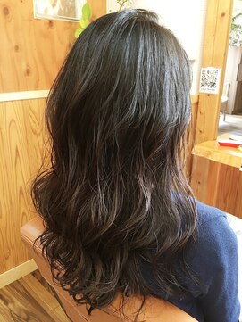 ララテラス(LaLa Terrace) ブルーヴァイオレット×無造作ウェービーロング