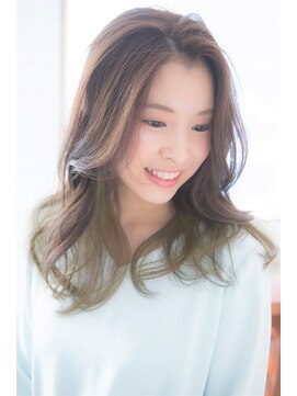 ビューティーデザイン ルクソー(LUXUEUX) 30代人気☆カーキインナーカラー×ゆるふわセミロングベージュ