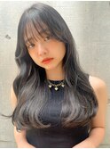 韓国風レイヤーカットと暗くても透けるブルーブラック